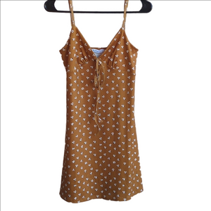 ❤️ NWT Aster Floral dress, Large Size, Fits  As MEDIUM